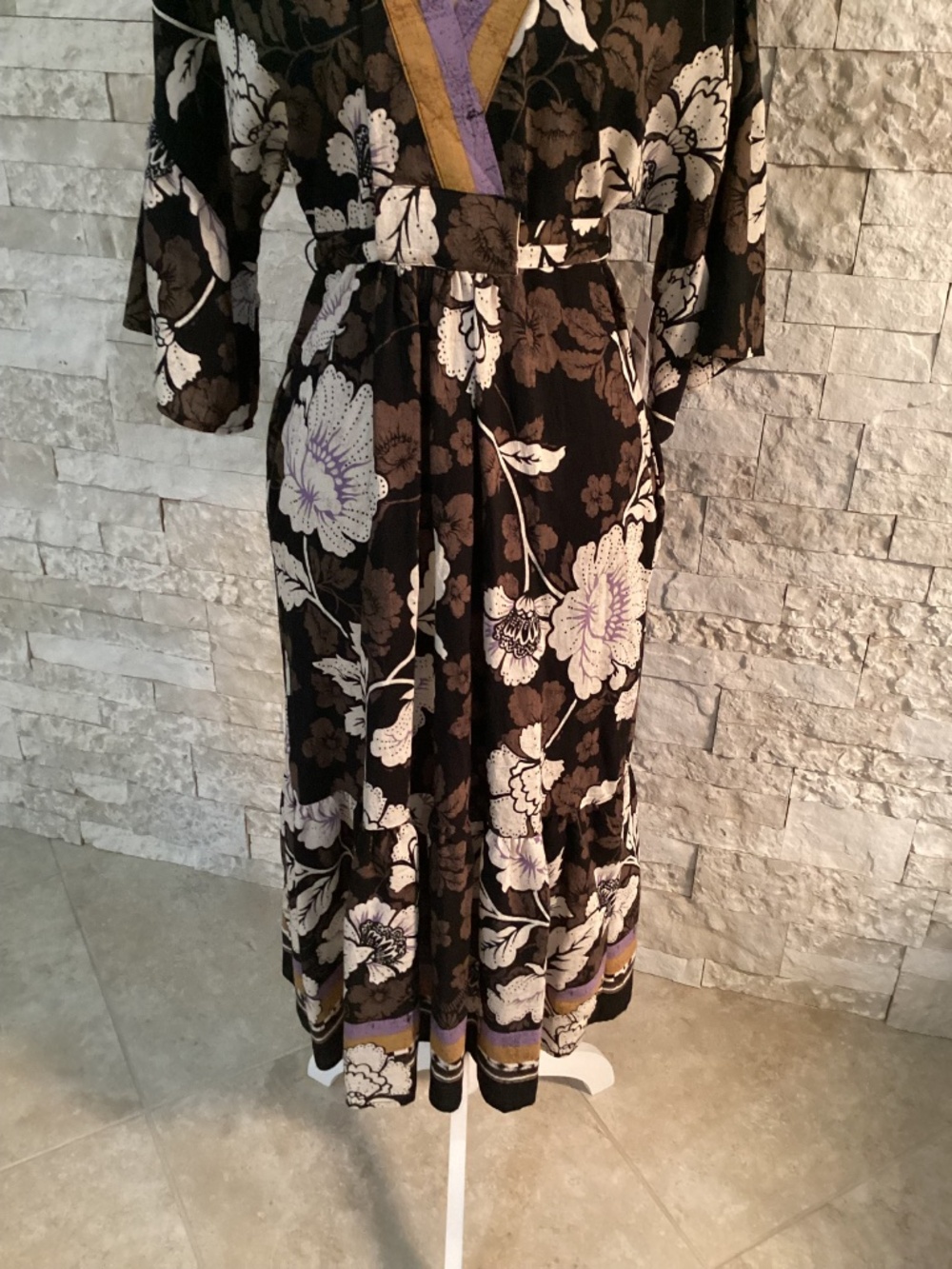 Sofia by Sofia Vergara Tie-Back Dress with Wide Sleeves (NWT) - Picture 3 of 13